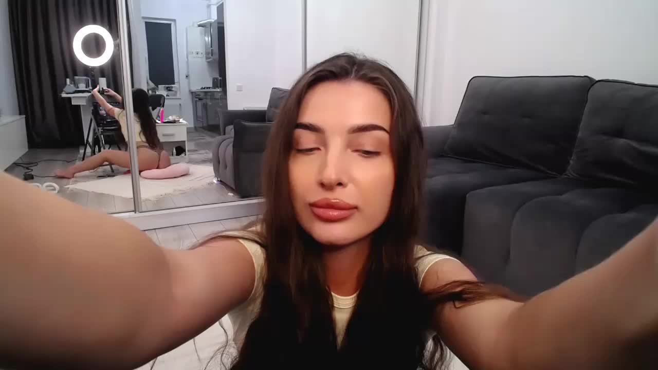 LauraBess Adult Chat September 14, 2026