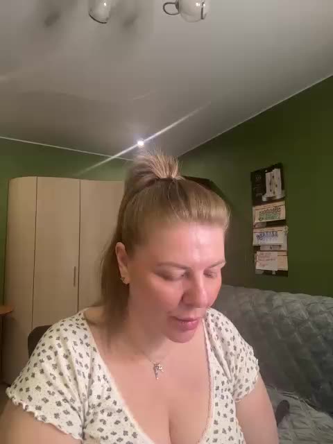 Veronika_Gold Adult Chat September 14, 2026