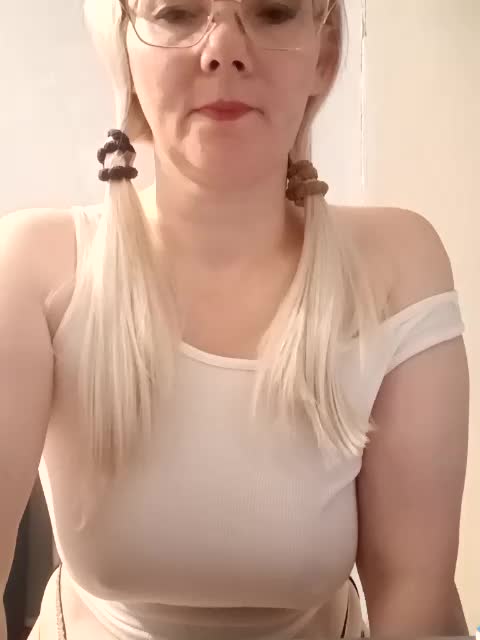 Sweetie454 Adult Chat September 14, 2026