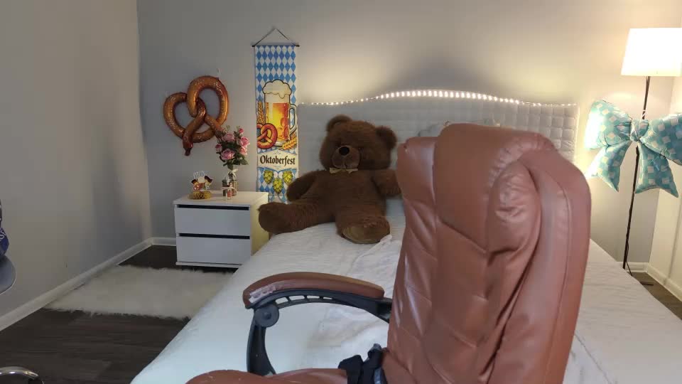bonnnyboobsy Adult Chat September 15, 2026