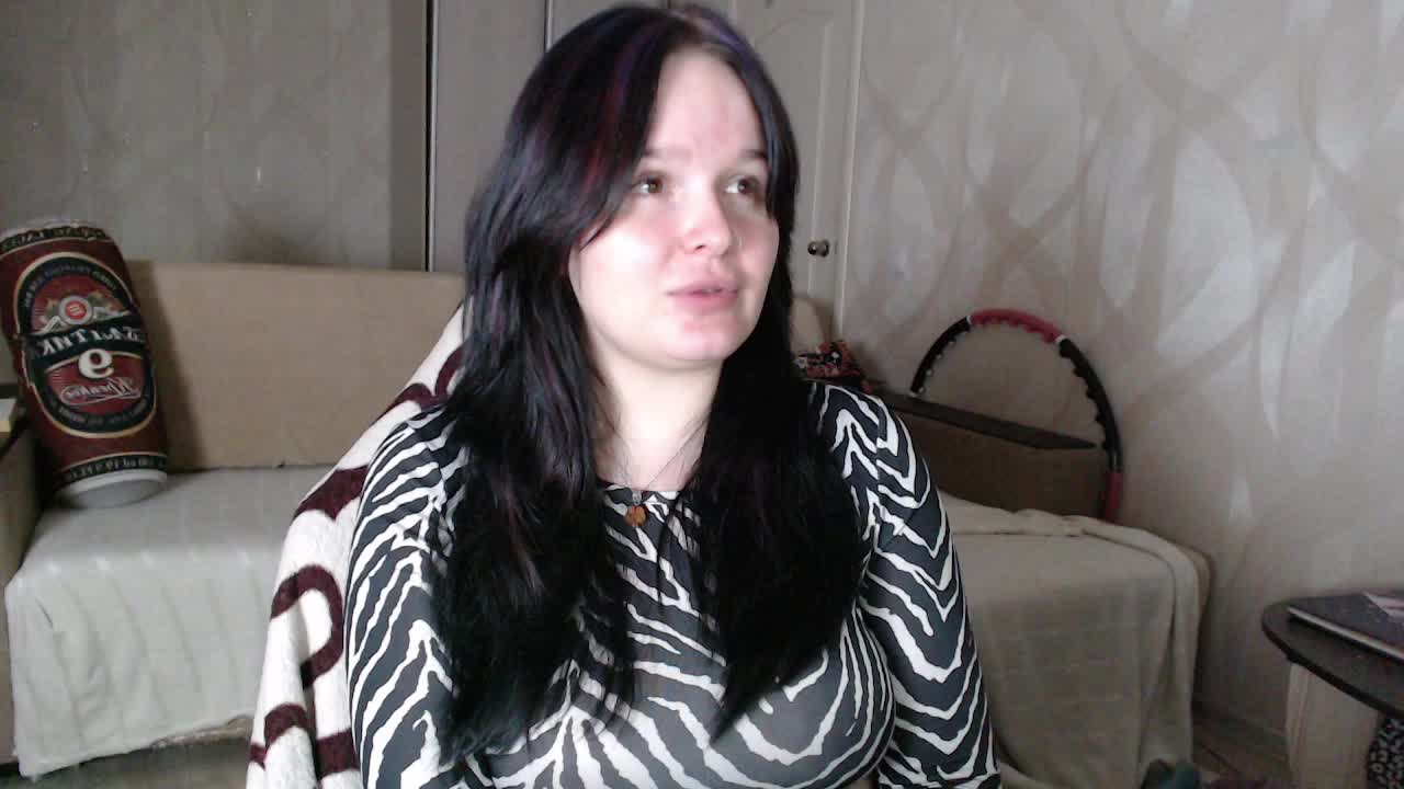 Lizzi-Peach Adult Chat September 15, 2026
