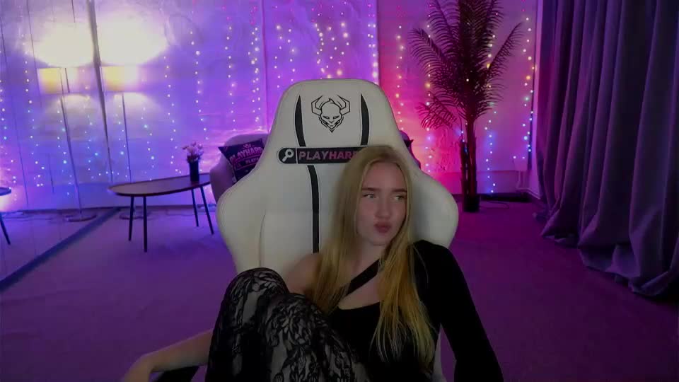 sweetdesiree_ Adult Chat September 15, 2026