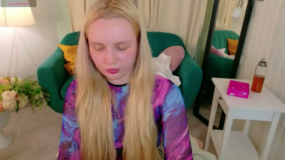 tinasiner Adult Chat September 14, 2026