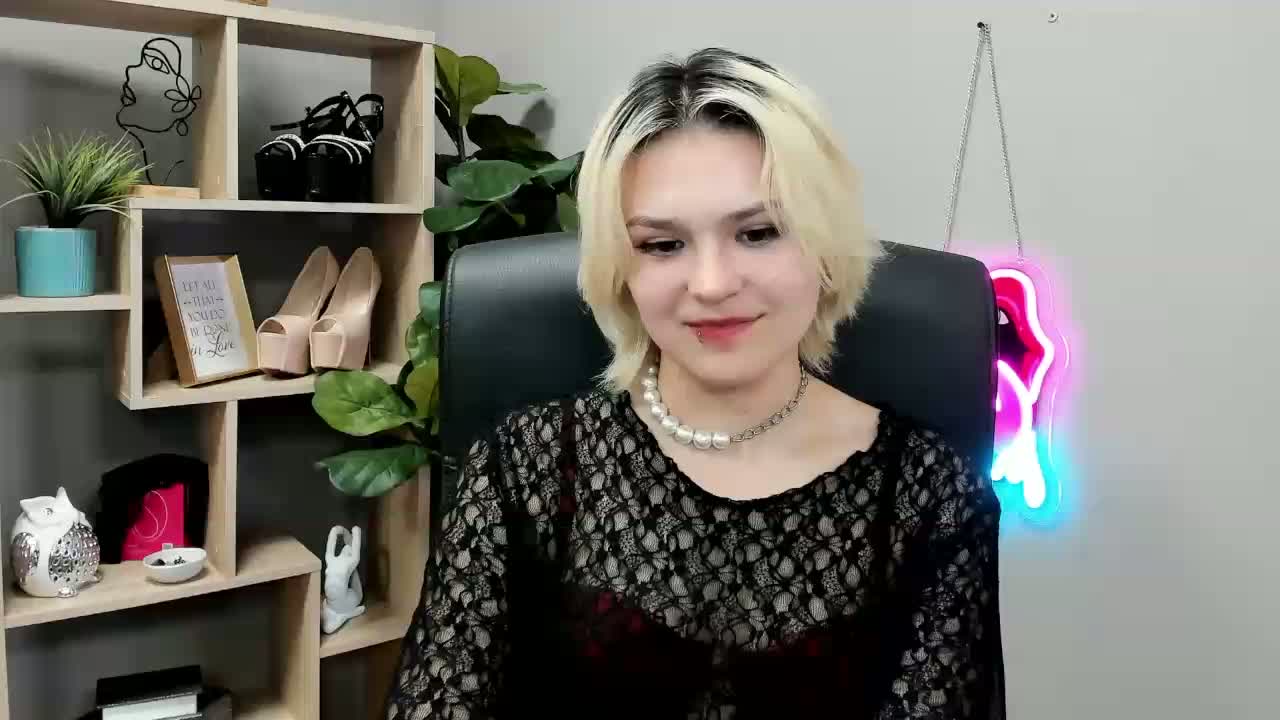 SweetLilyxo Adult Chat September 14, 2026