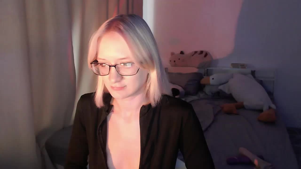 ChloeElegia Adult Chat September 14, 2026
