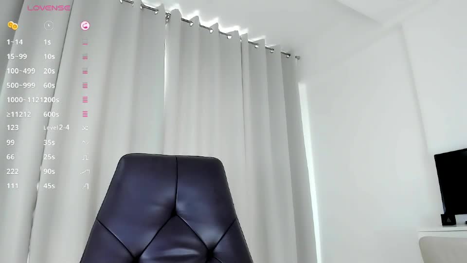 holly_amy Adult Chat September 14, 2026