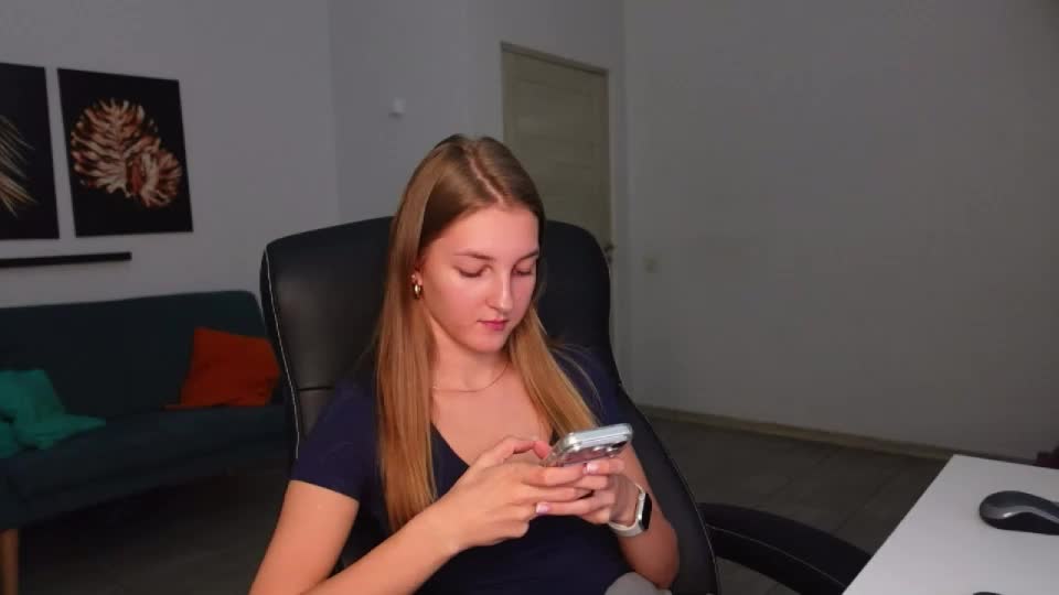 agelina_summer Adult Chat September 14, 2026