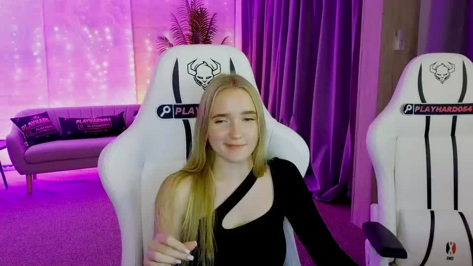 emily054 Adult Chat September 15, 2026