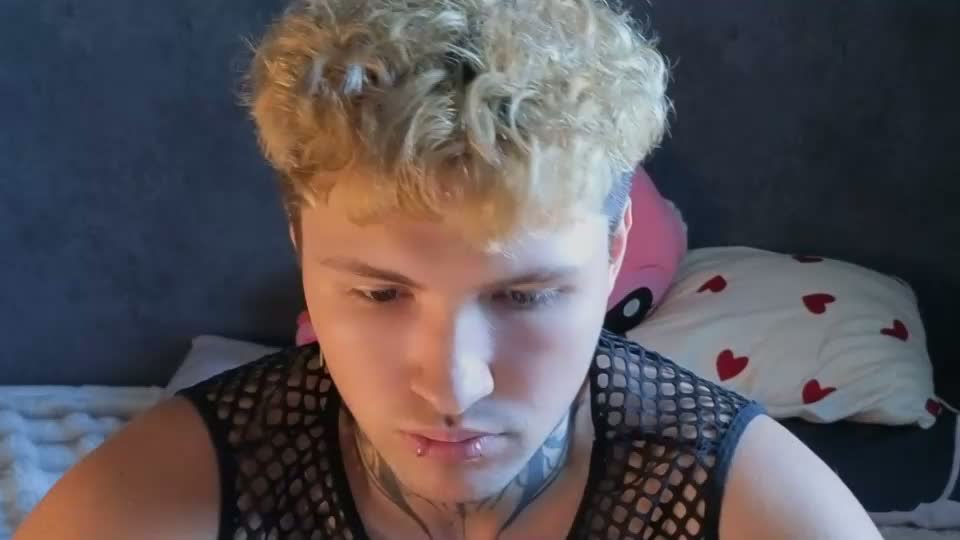 jonnydarkk Adult Chat September 15, 2026