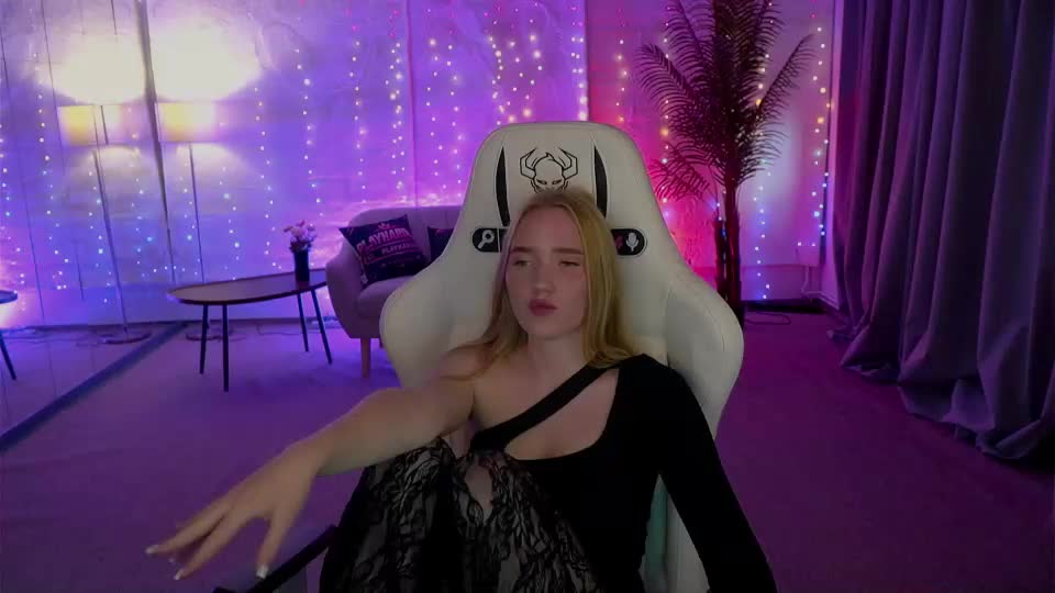 sweetdesiree_ Adult Chat September 15, 2026
