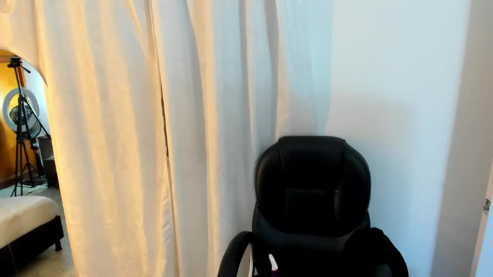 valee_gomezz1 Adult Chat September 15, 2026