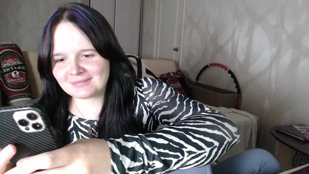 Lizzi-Peach Adult Chat September 15, 2026