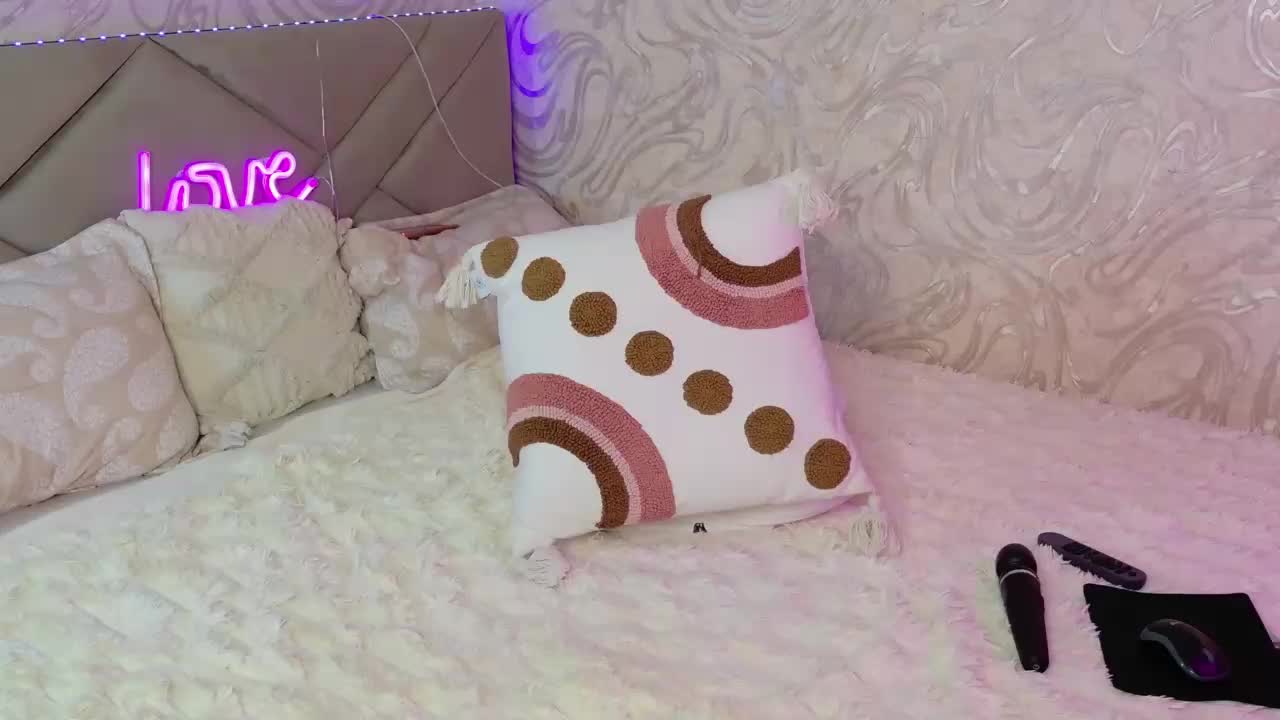 MilaSweety1 Adult Chat September 15, 2026