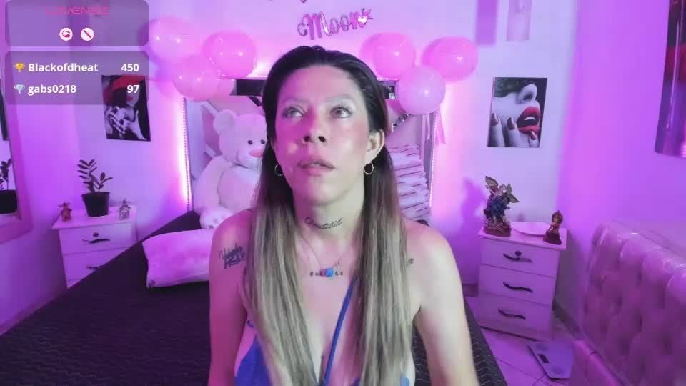 karly_moonn Adult Chat September 15, 2026