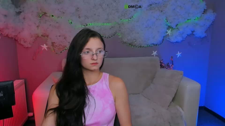 caroline_honeyy Adult Chat September 16, 2026