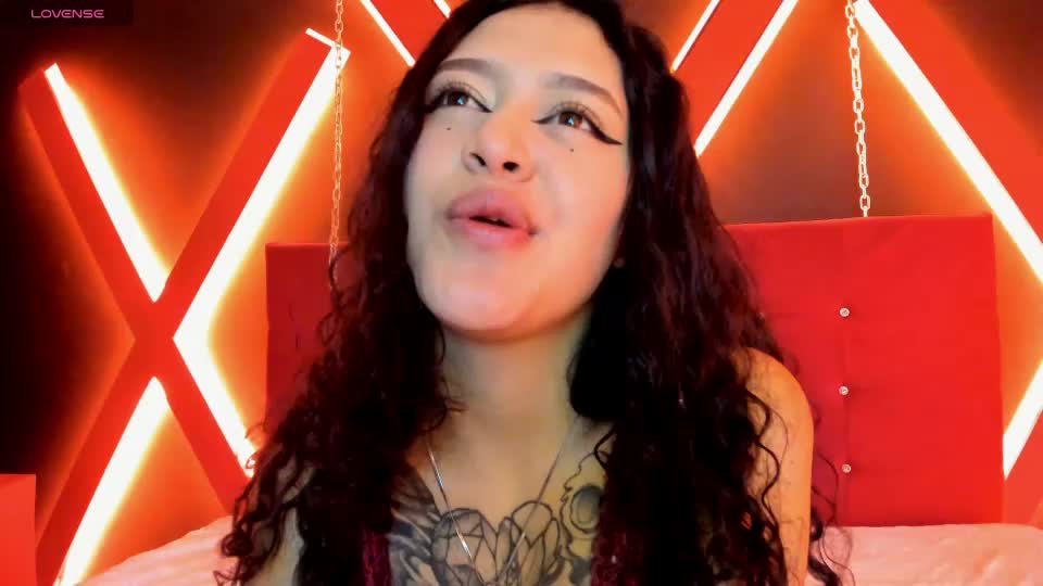 zoe_lara_34 Adult Chat September 16, 2026