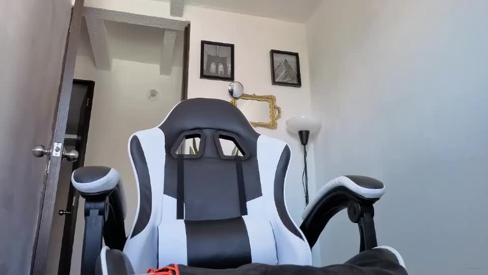 arteemiis Adult Chat September 15, 2026