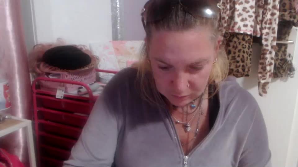 melli23 Adult Chat September 15, 2026