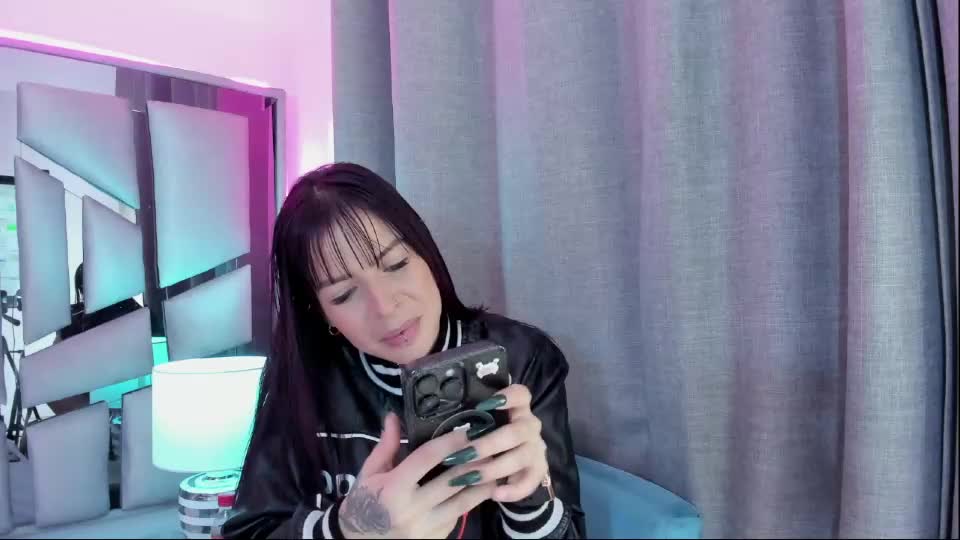 _valeria_saenz_ Adult Chat September 15, 2026