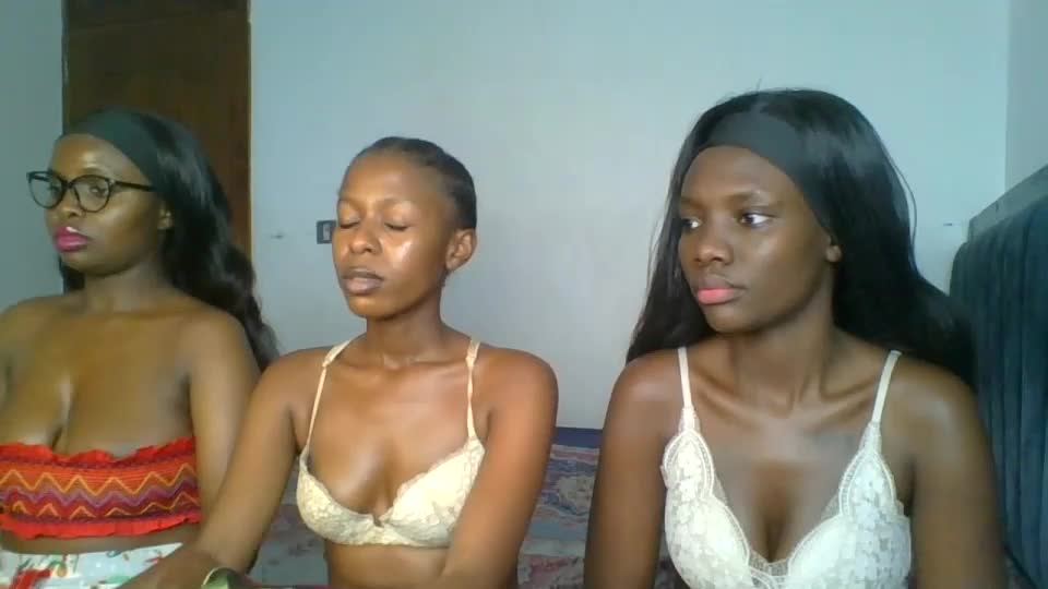 peach_ebonny Adult Chat September 16, 2026