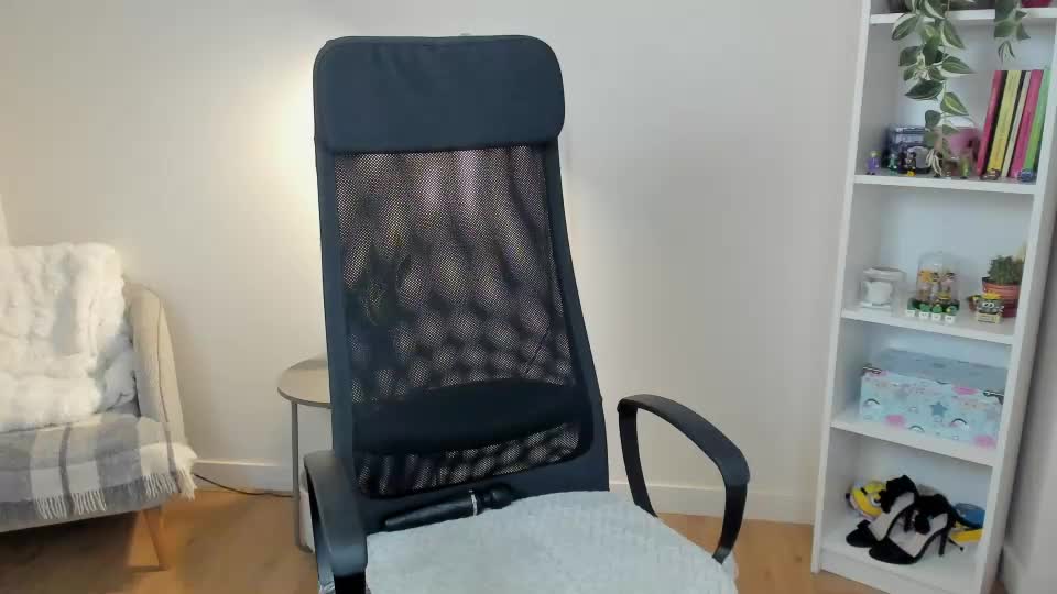 _bellaevans_ Adult Chat September 16, 2026
