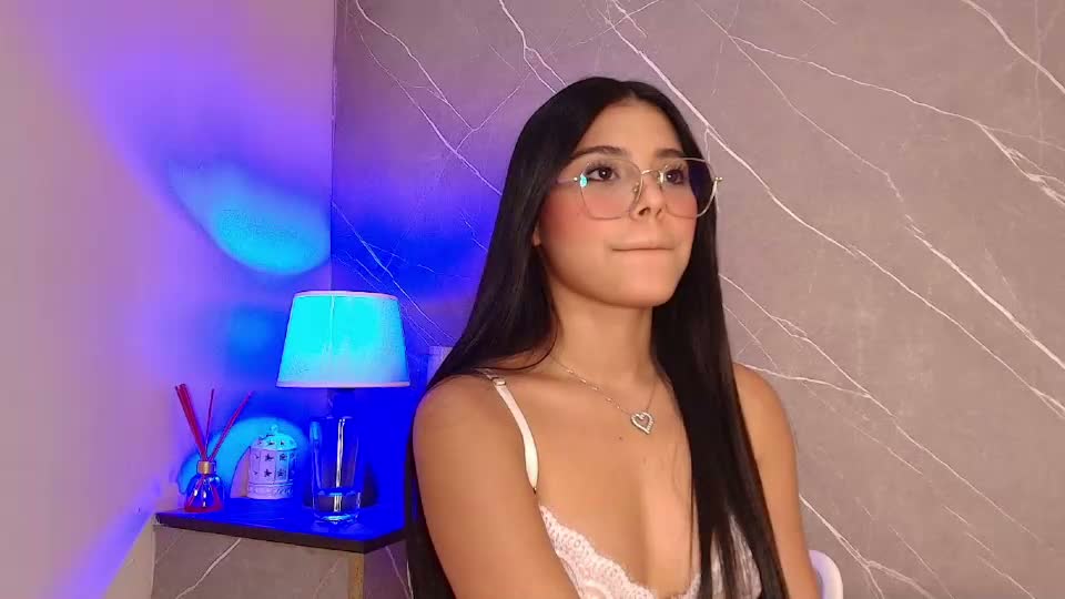 ariana_jhonson11 Adult Chat September 16, 2026