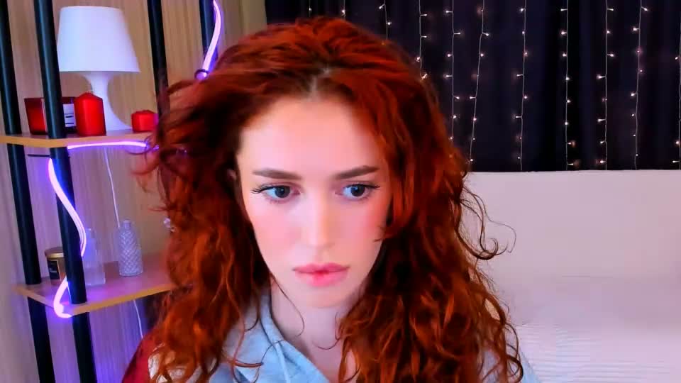 christinaconteeree Adult Chat September 17, 2026