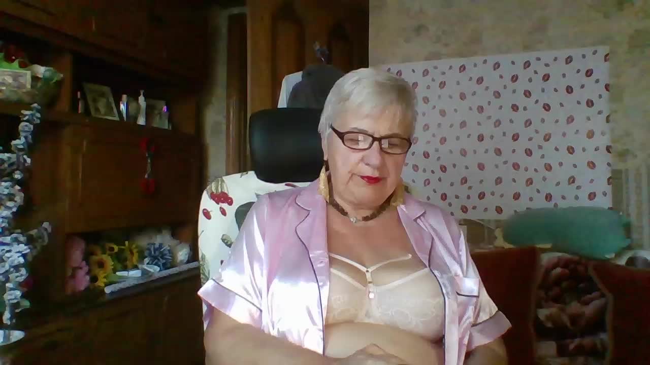 SweetCherry00 Adult Chat September 17, 2026