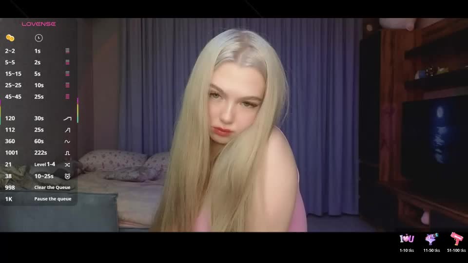 small_blondee Adult Chat September 17, 2026