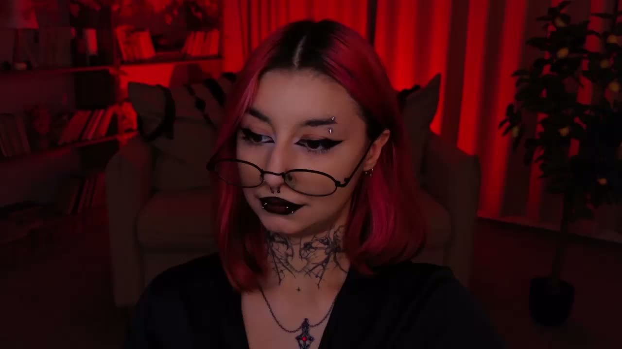 MistressMarcelline Adult Chat September 17, 2026