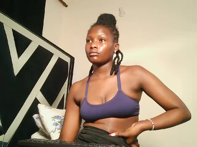 petitee_desire Adult Chat September 17, 2026