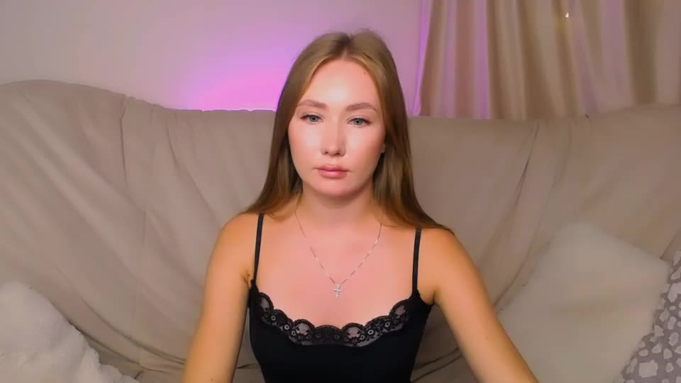 ellycolins_ Adult Chat September 17, 2026