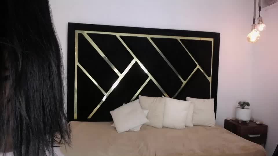zaara_black Adult Chat September 18, 2026