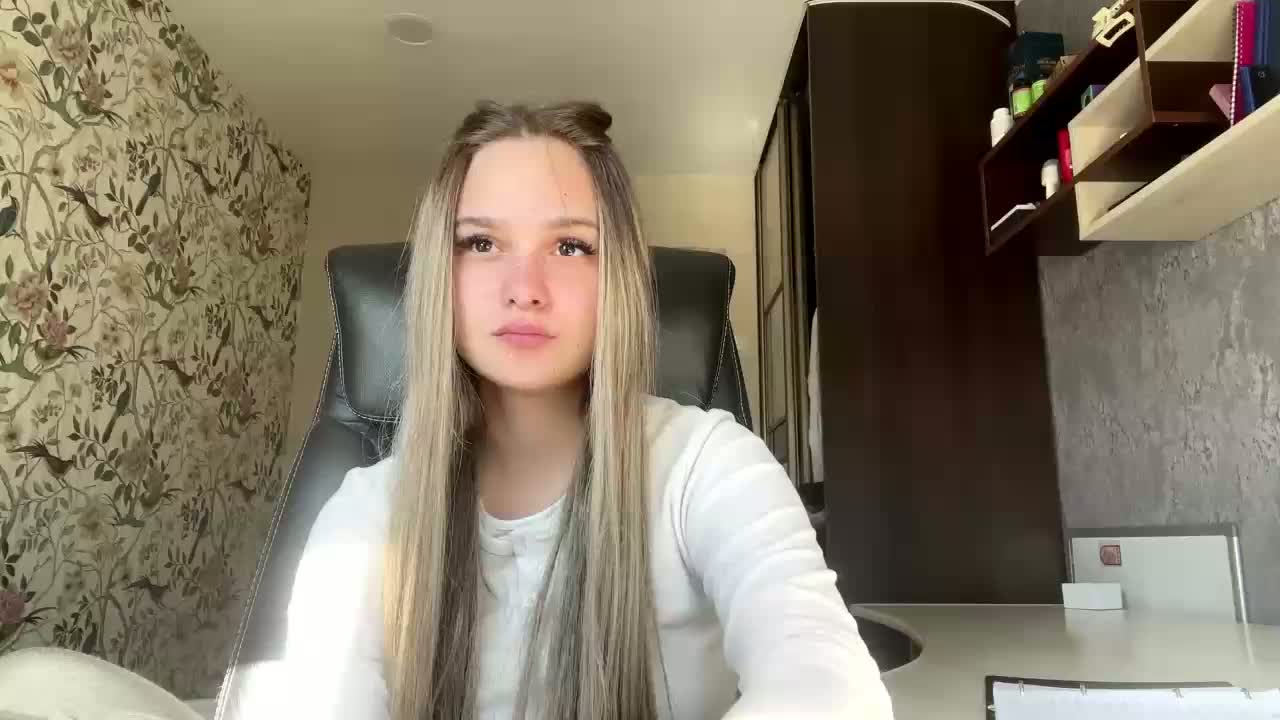 AnnaHoupt Adult Chat September 18, 2026