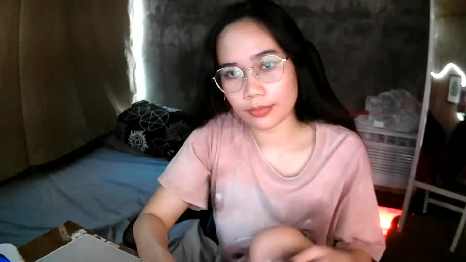 kitty_pussy0416 Adult Chat September 18, 2026