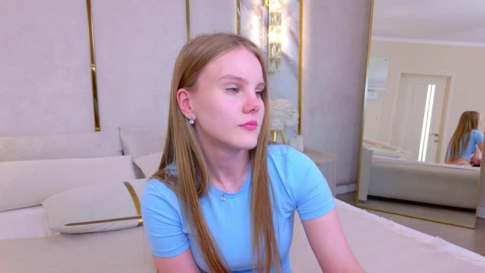 lili_lohan Adult Chat September 17, 2026