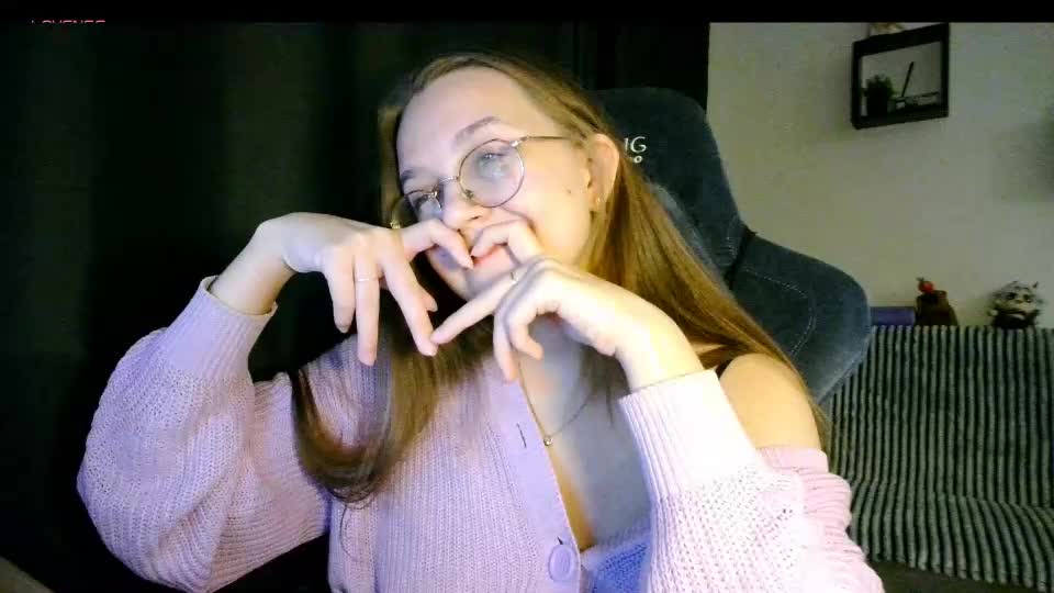 vivivivikkie Adult Chat September 18, 2026
