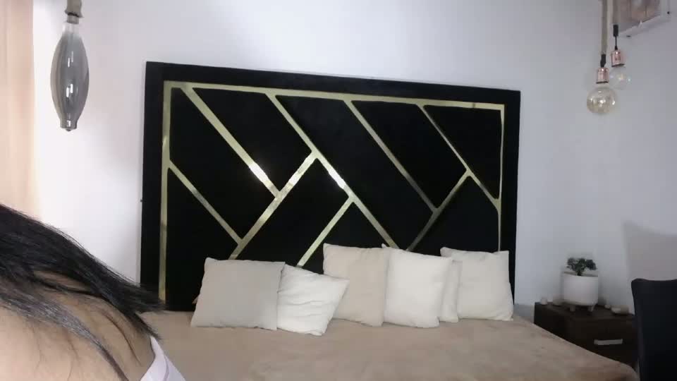 zaara_black Adult Chat September 18, 2026