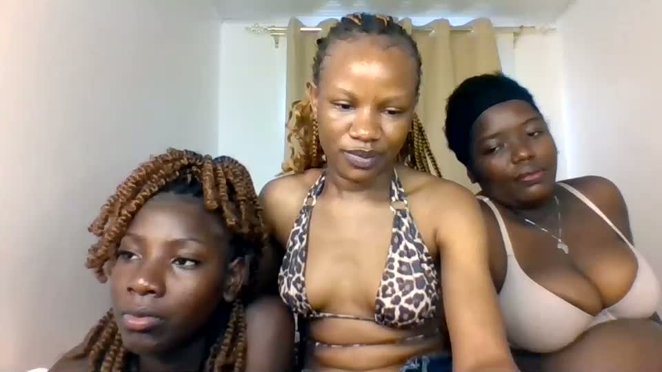 hot_petite100 Adult Chat September 17, 2026