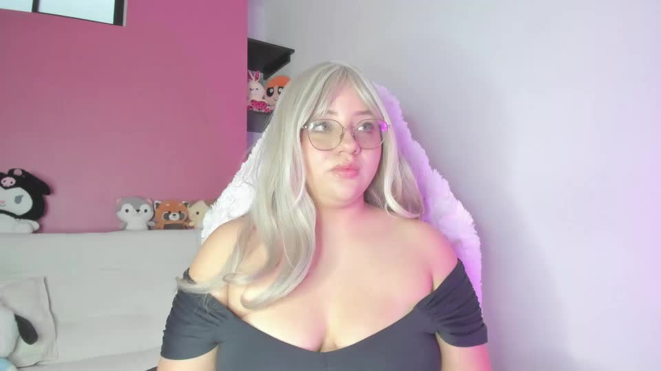 kariina_wong Adult Chat September 18, 2026