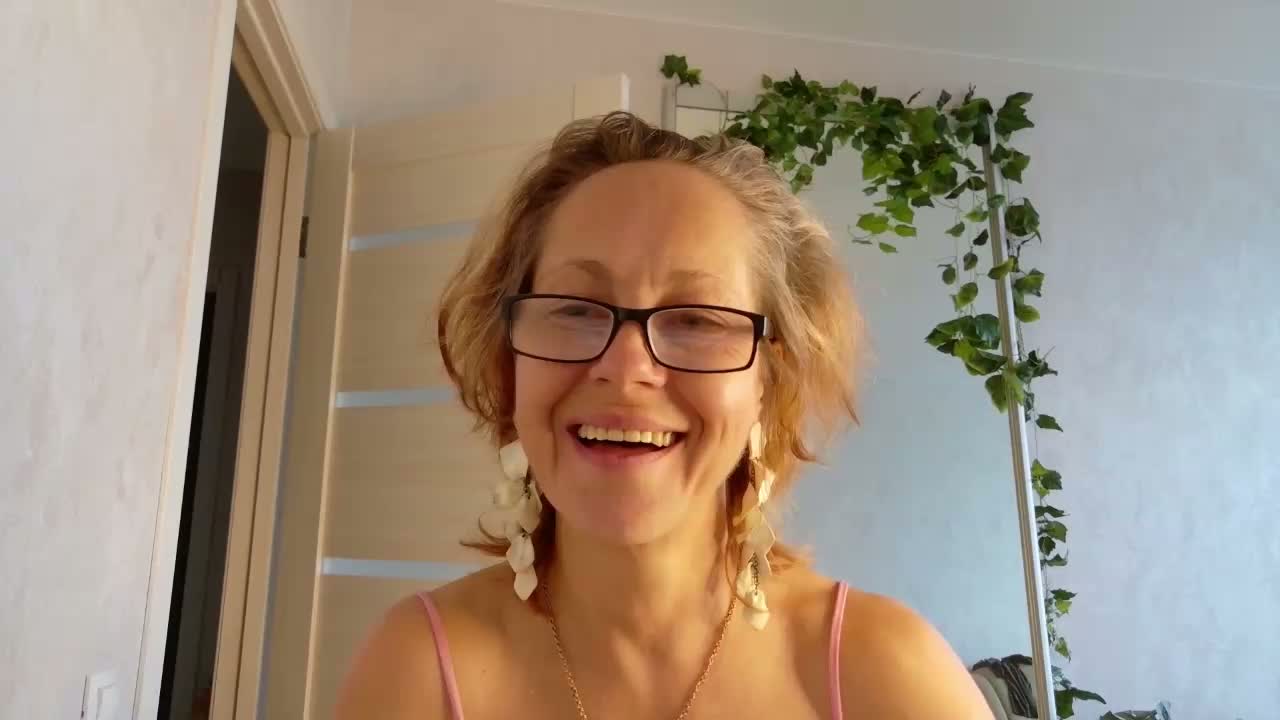 LioraWeiss Adult Chat September 18, 2026