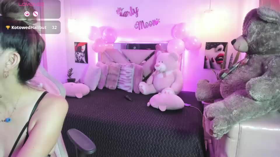 karly_moonn Adult Chat September 17, 2026