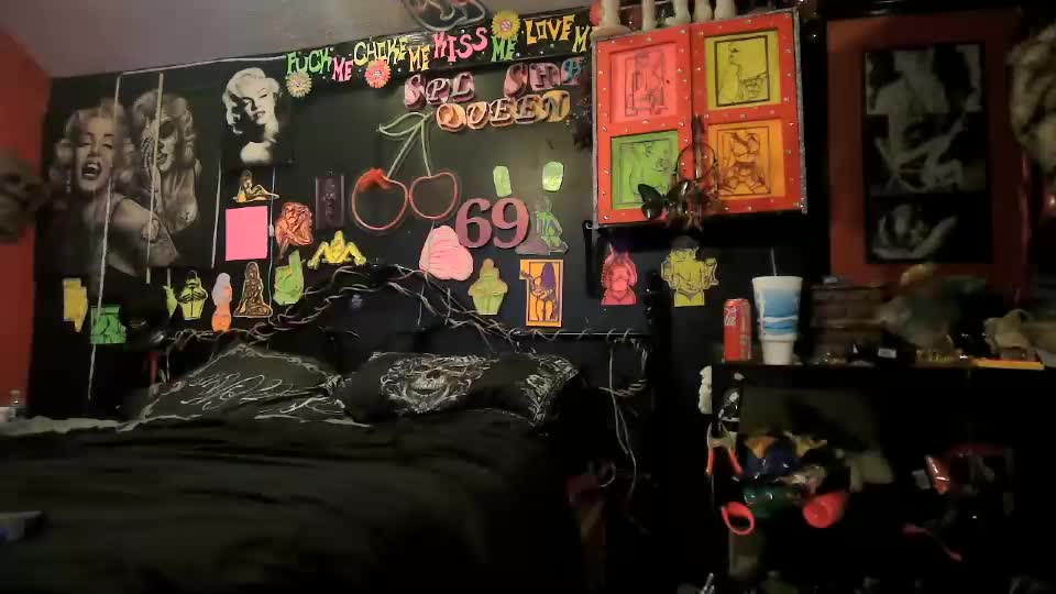 splashh_queen420 Adult Chat September 18, 2026