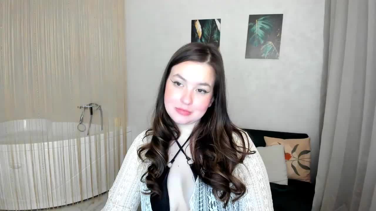 HoneyGlow Adult Chat September 18, 2026