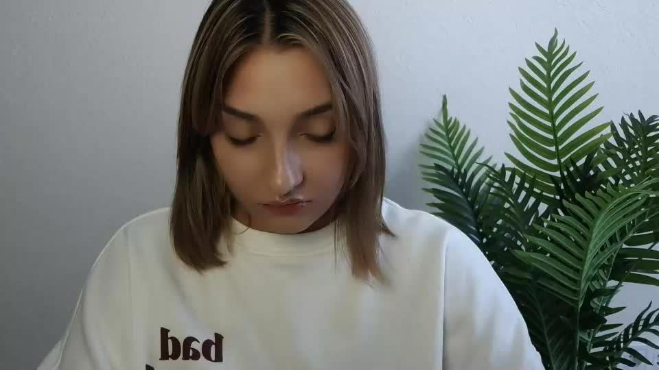 veryveryshygirl Adult Chat September 18, 2026