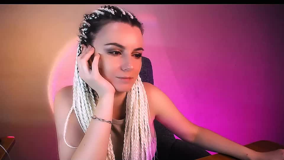 too_beautiful Adult Chat September 18, 2026