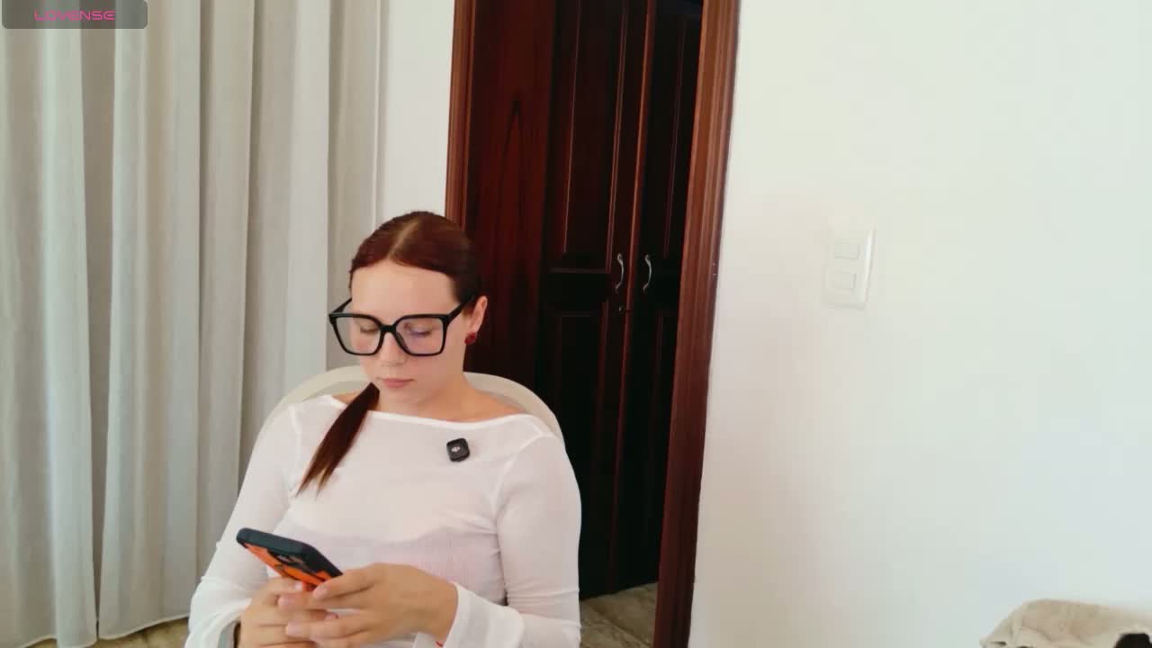 ViktoriaSillk Adult Chat September 18, 2026