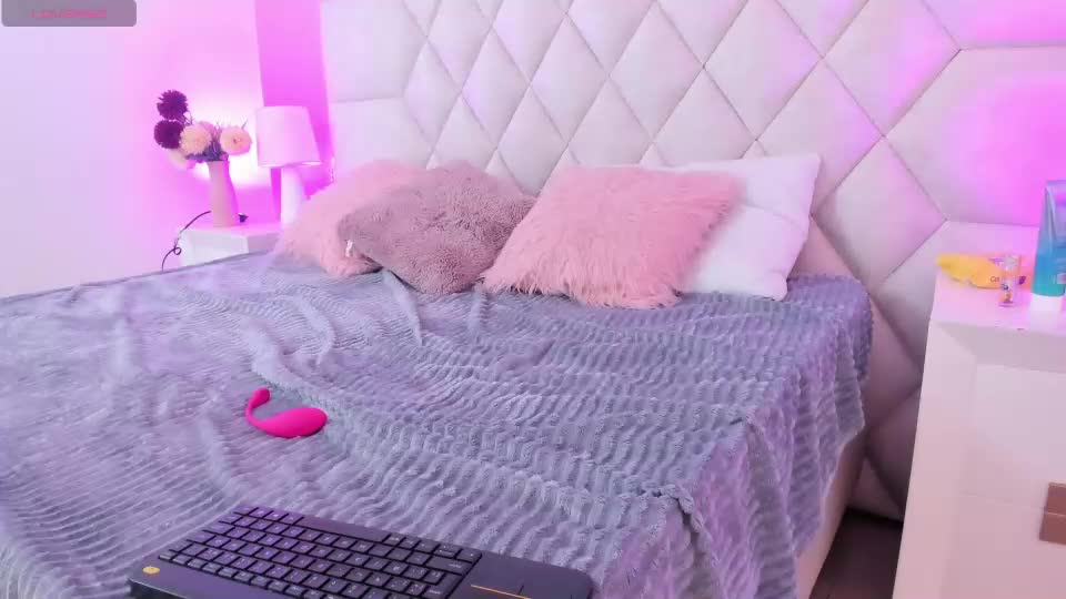 chloe__fox_ Adult Chat September 18, 2026