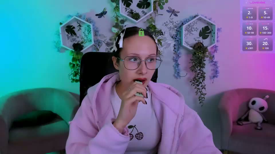 alexis_pink Adult Chat September 18, 2026