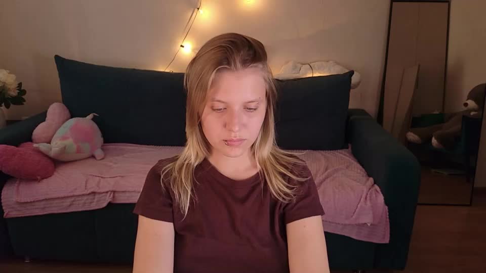 viki_charm Adult Chat September 19, 2026
